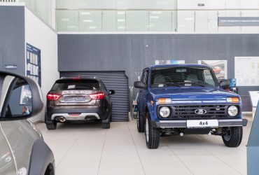 У РФ всіх таксистів переведуть на вітчизняні автомобілі, росіяни чогось проти