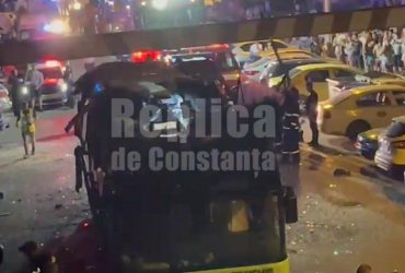 Знесло частину даху: автобус з українцями потрапив у ДТП в Румунії (відео)