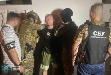 Ображав та плював у бійців ЗСУ: у Полтаві затримали провокатора