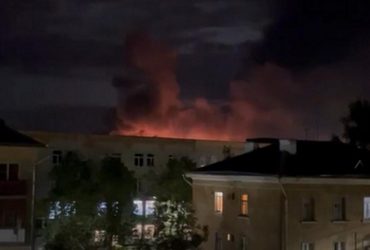 Війна все більше переходить на територію Росії: у Зеленського зробили заяву