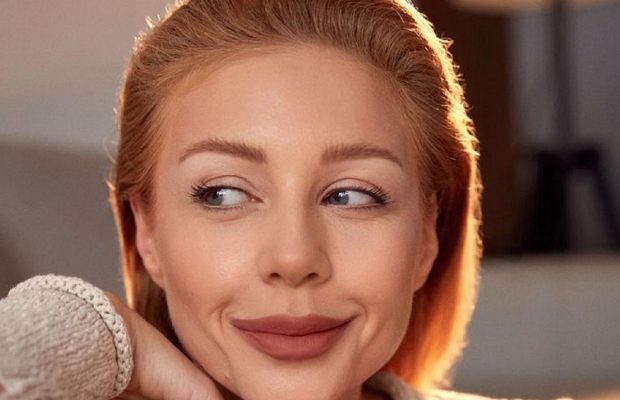 "Не по зубам": Тина Кароль эротично позировала в полупрозрачном наряде (фото)