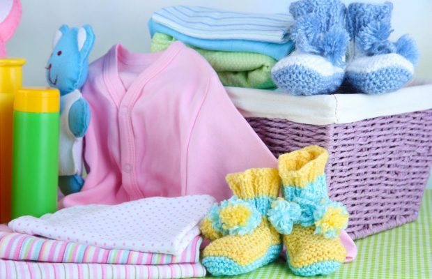 Чи можна купувати дитячі речі в секонд-хенді і як їх відіпрати: корисні поради
