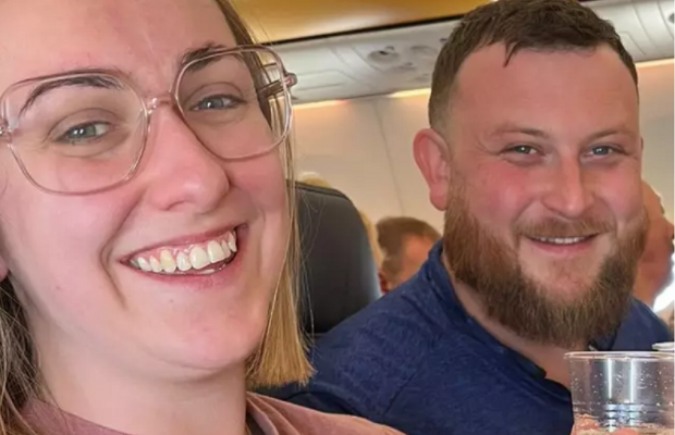 Ryanair жестоко отреагировала на предложение мужчины во время рейса и нарвалась на критику