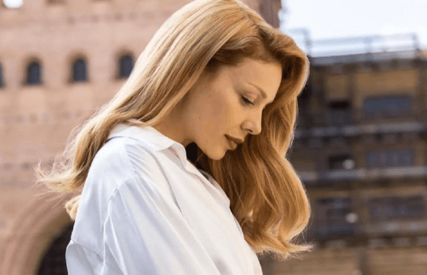 "Нехай йдуть в сраку": Тіна Кароль прямо зі сцени послала всіх росіян (відео)