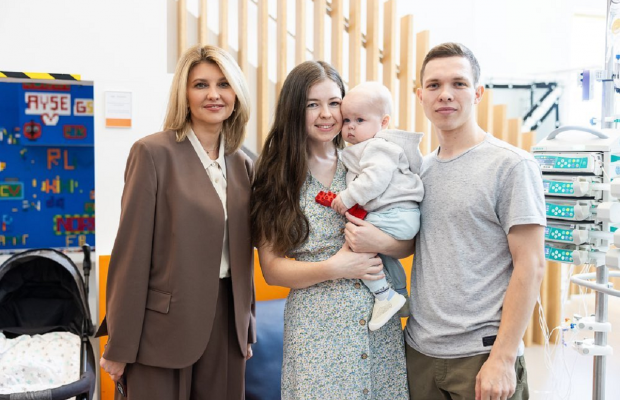 Зеленська показала, як модно одягатися в 2023 році