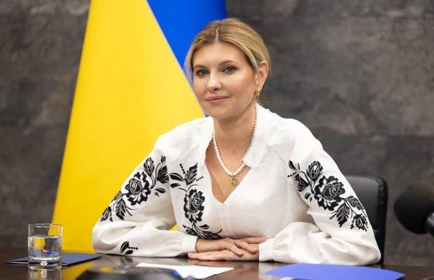 Олена Зеленська в незвичайній вишиванці захопила мережу (фото)