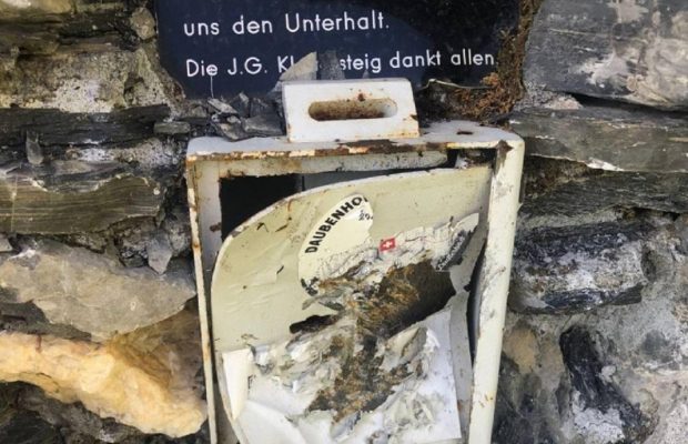 В Швейцарии альпинисты преодолели сложный маршрут, чтобы ограбить ящик для пожертвований