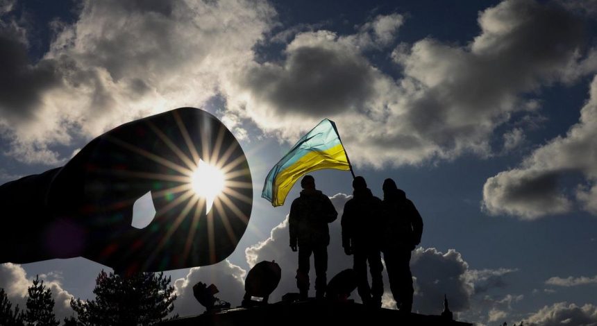 Українським військовим збільшили доплати: хто і скільки отримуватиме