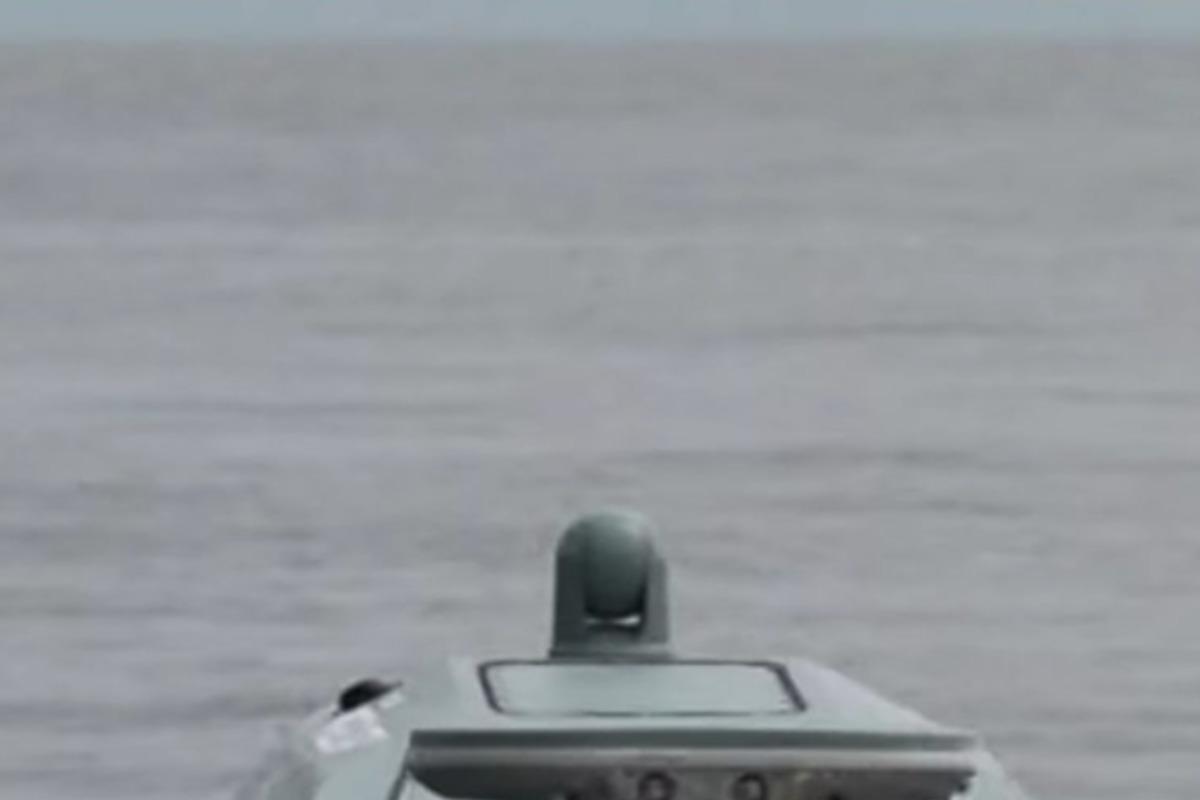 Екіпаж російського корабля відстрілювався близько шести годин / скріншот