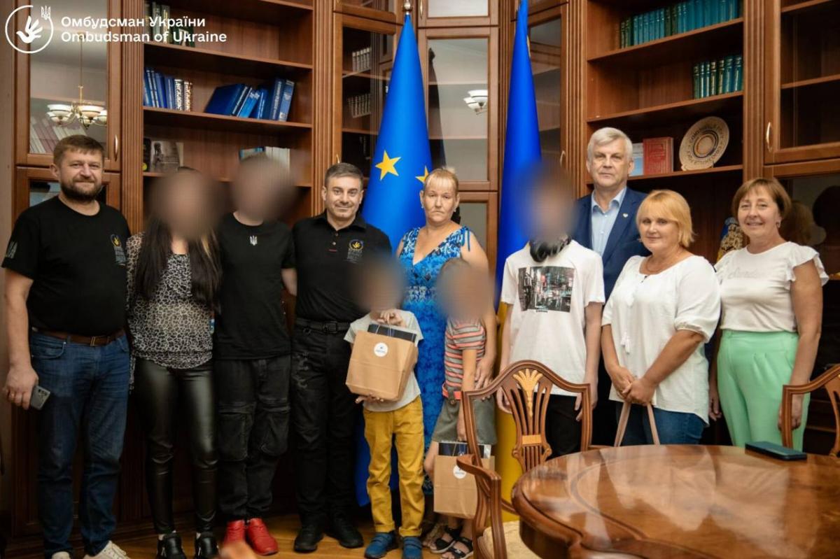 Прошли через ад: Украине удалось вернуть домой удерживаемых РФ детей / фото t.me/dmytro_lubinetzs Прошли через ад: Украине удалось вернуть домой удерживаемых РФ детей / фото t.me/dmytro_lubinetzs