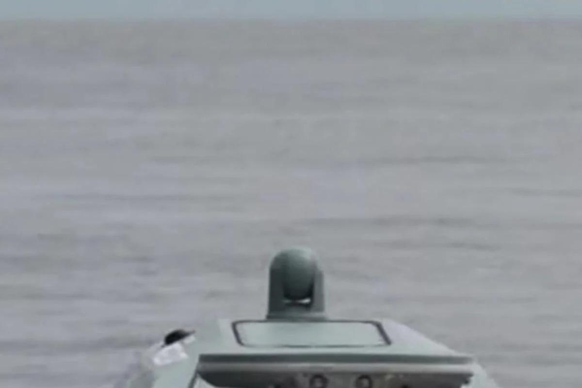 ВСУ нанесли повреждения двум российским патрульным кораблям в Черном море / фото скриншот видео ВСУ нанесли повреждения двум российским патрульным кораблям в Черном море / фото скриншот видео