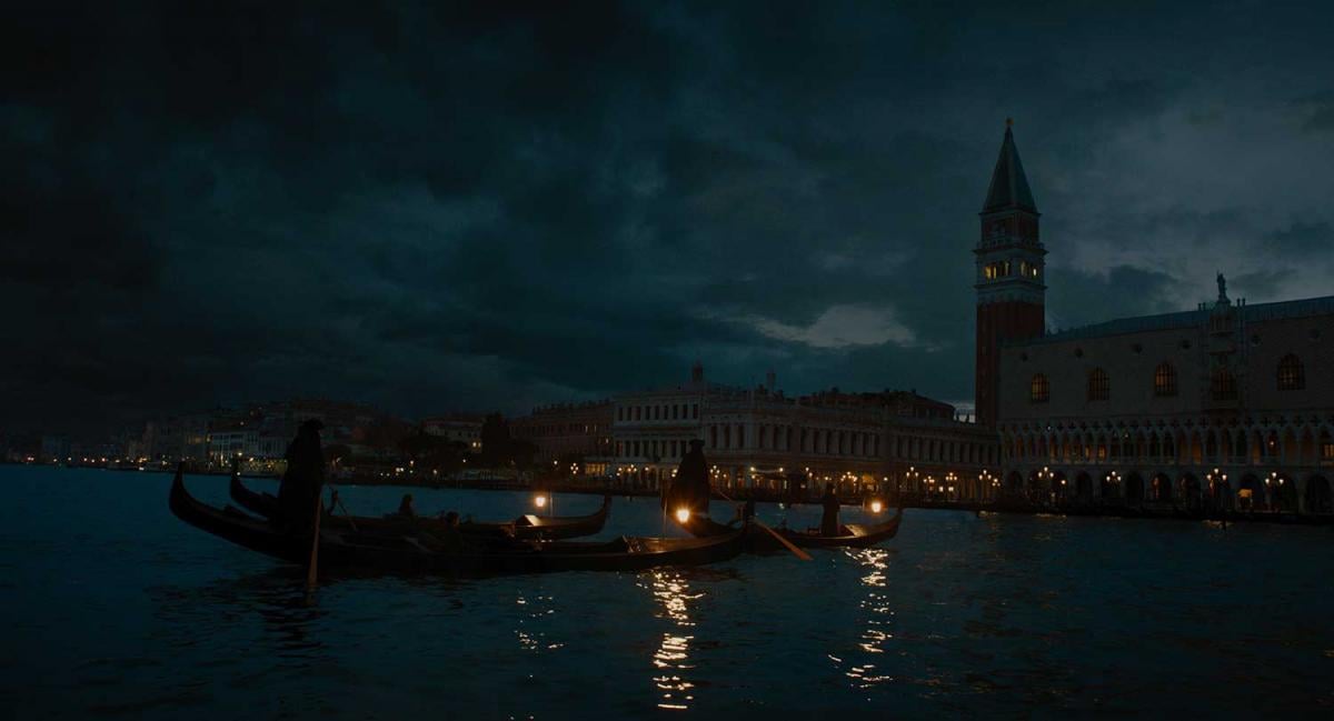 Кадр из фильма "Призраки в Венеции" / фото 20th Century Studios