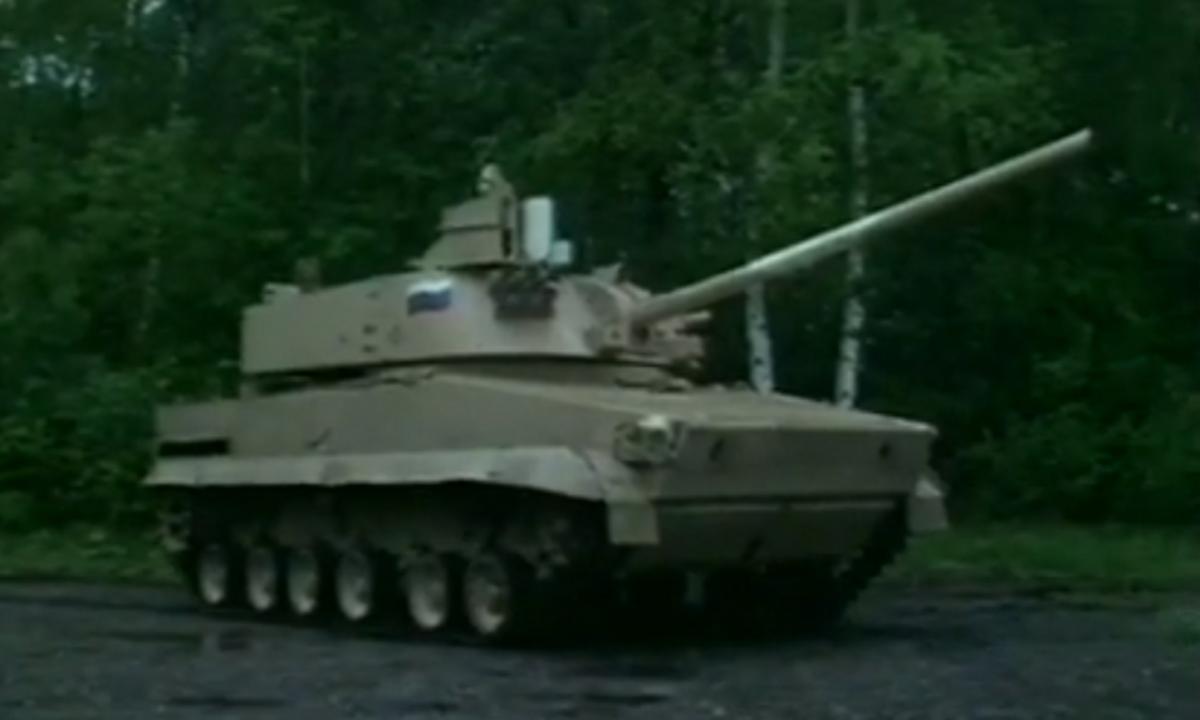 Росіяни притягли в Україну раритетну артилерію / скріншот Росіяни притягли в Україну раритетну артилерію / скріншот