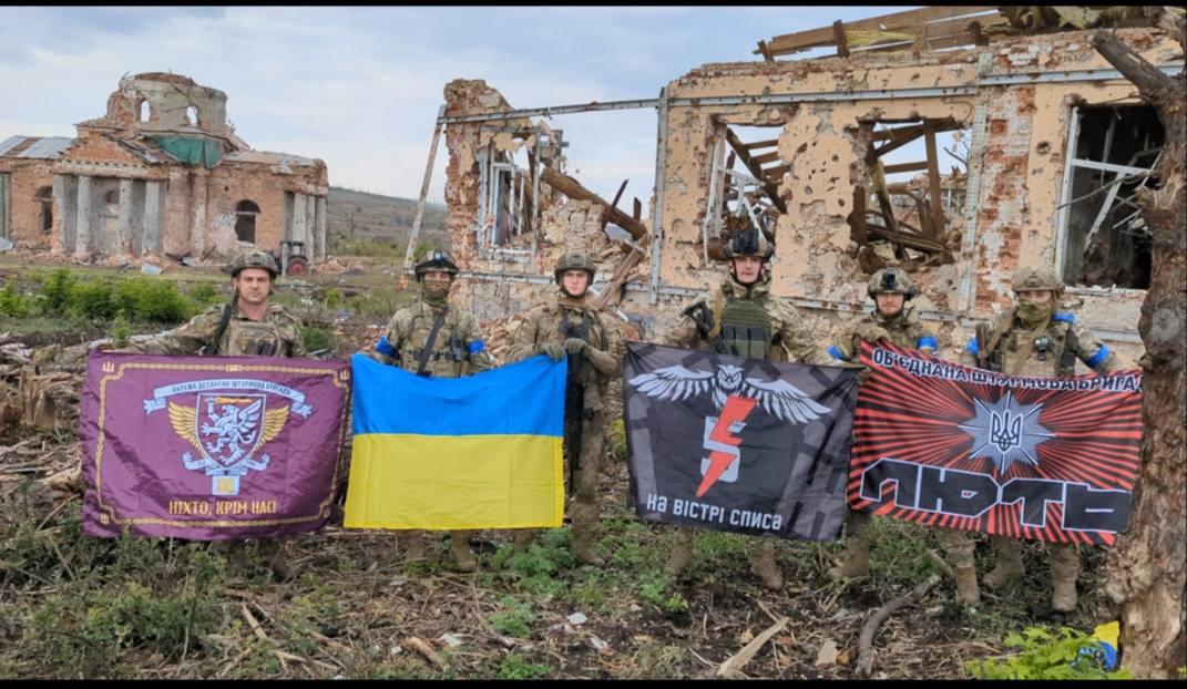 В Клещиевку зашли бойцы бригады "Лють" / фото t.me/Tsaplienko В Клещиевку зашли бойцы бригады "Лють" / фото t.me/Tsaplienko