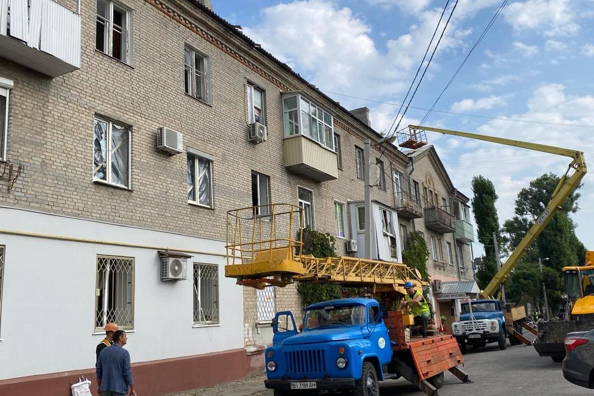 Количество пострадавших от удара РФ по Кременчугу возросло до 32 человек / фото t.me/vitalii_maletskyi Количество пострадавших от удара РФ по Кременчугу возросло до 32 человек / фото t.me/vitalii_maletskyi