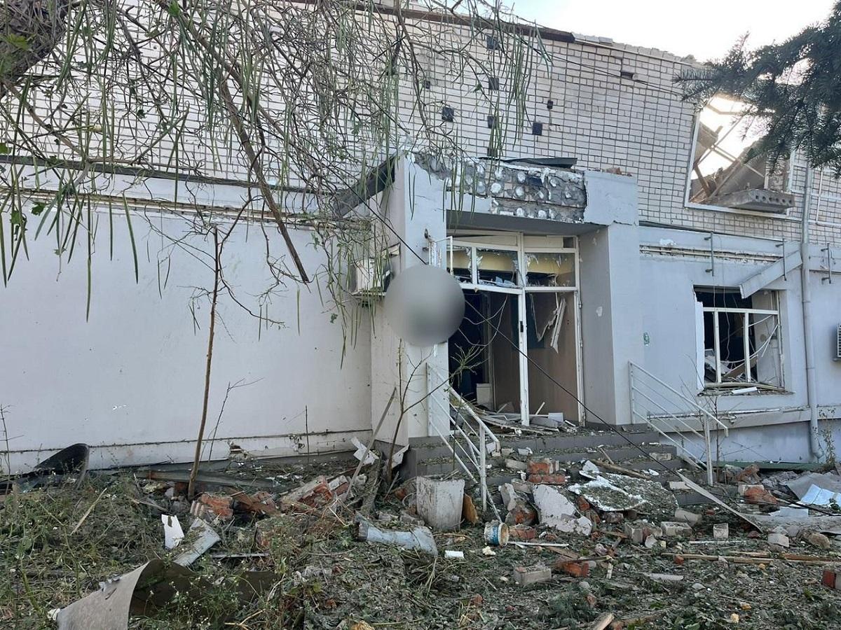 Окупанти вдарили по Бериславу / фото Офіс генпрокурора Окупанти вдарили по Бериславу / фото Офіс генпрокурора
