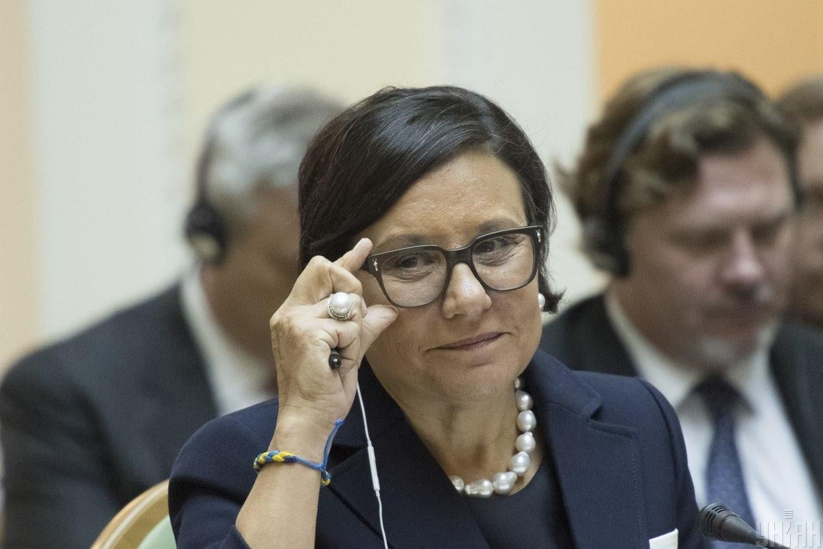 Пенні Пріцкер вважає, що США мають активніше допомагати Києву економічно / фото УНІАН, Анастасія Сироткіна Пенні Пріцкер вважає, що США мають активніше допомагати Києву економічно / фото УНІАН, Анастасія Сироткіна