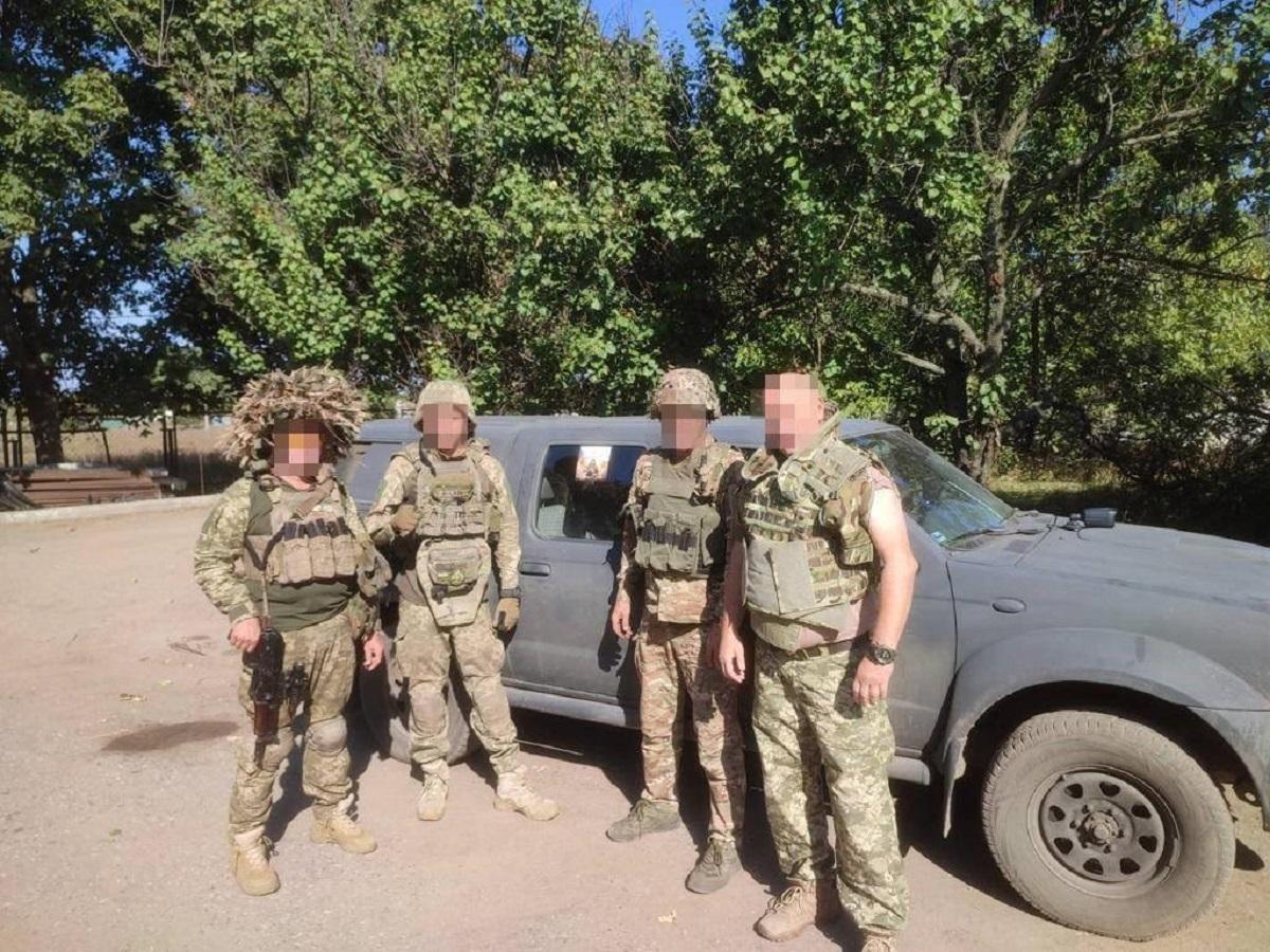 Favbet Foundation передав ЗСУ на східний напрямок позашляховик Nissan Navara / фото прес-служби Favbet Foundation передав ЗСУ на східний напрямок позашляховик Nissan Navara / фото прес-служби