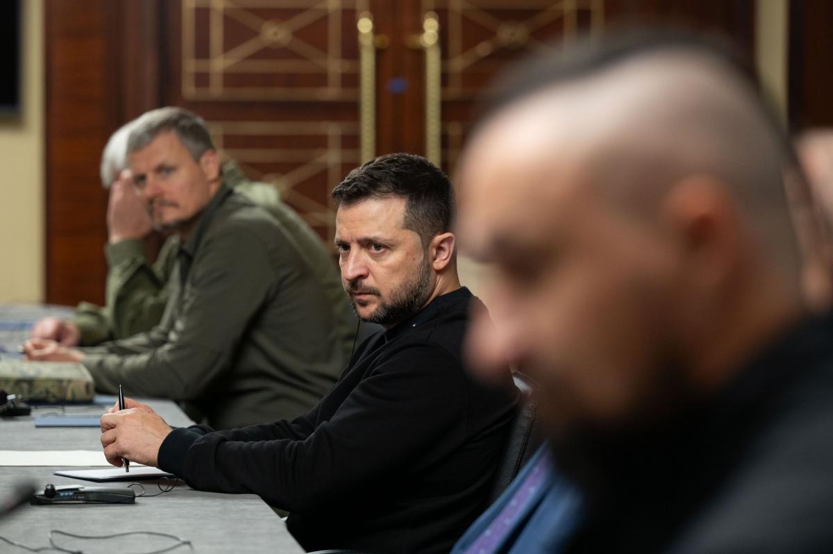 Зеленський: Україна зацікавлена у виробництві далекобійних ракет та артилерії / фото president.gov.ua Зеленський: Україна зацікавлена у виробництві далекобійних ракет та артилерії / фото president.gov.ua
