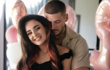 Чоловік Трінчер "пускав бісики" іншій: блогерка влаштувала "сцену ревнощів" (відео)