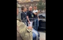 "Ты зубы сделай себе": Гордон устроил перепалку в центре Киева (видео)