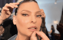 "Однією ногою в могилі": супермодель Лінда Євангеліста зізналася, що у неї рак