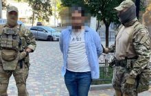 Відправляв за кордон як місіонерів: в Одесі екс-диякон заробляв на ухилянтах