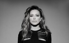 "Ані Лорак, не бійся": мережа "вибухнула" жартами про "таємну допомогу" співачки (фото)