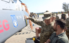 Воздушные силы показали, чем отправили два российских корабля вслед за "Москвой" (видео)