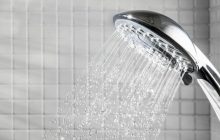 У щоденному душі немає необхідності: дерматолог розповіла, як часто слід митися