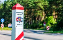 Латвия закроет пункт пропуска на границе с Беларусью: названа причина
