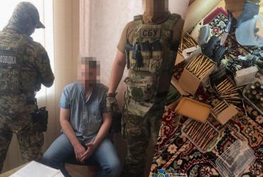 Готував замах на командування ЗСУ: в Україні затримали агента-снайпера ФСБ (фото)