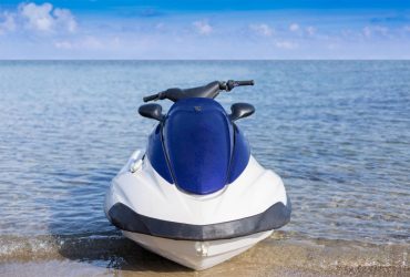 Заблудились и погибли: в Алжире расстреляли туристическую группу на водных мотоциклах