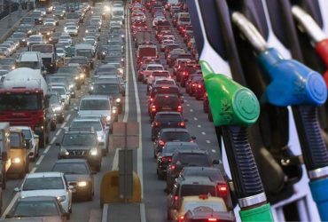 Інструктор з водіння розкрив простий трюк, як економити паливо в місті