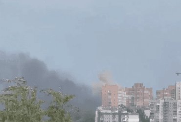 В центре Донецка прогремели мощные взрывы (видео)