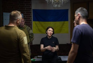 Из-за вражеских обстрелов там руины: Маляр о Марьинке