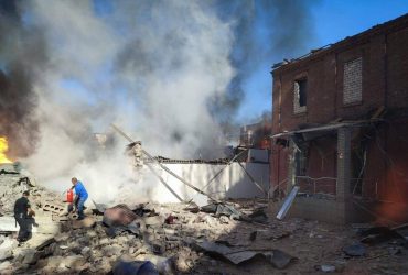 Росія атакувала Кривий Ріг: ракета влучила в будівлю поліції, є жертва і багато поранених