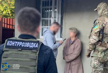 СБУ вичислила в Сумах росіянку, яка корегувала вчорашню атаку ворога по місту (відео)