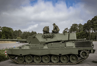 Украина получила партию Leopard от трех стран, еще одна - на подходе (фото, видео)