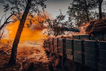 Росіяни почали найзначніший наступ на кількох напрямках фронту, - розвідка Британії