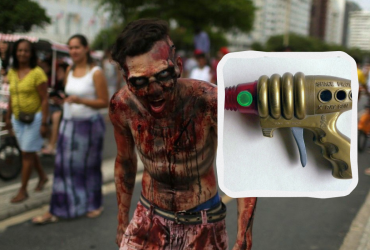 Британський таблоїд попередив, що Китай розробляє зомбі-рушницю, яку віддадуть Путіну