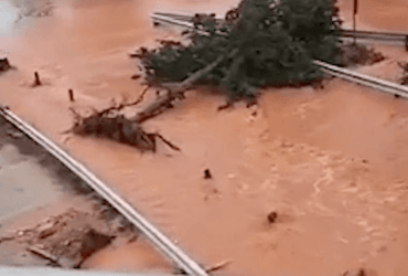 Повені в Лівії: підтверждено понад 11 тисяч загиблих, людей ховають у братських могилах