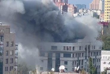 У Донецьку приліт по адміністрації Пушиліна (відео)