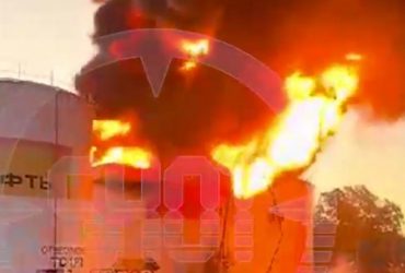 У Сочі неслабо палахкотіло біля аеропорту: стовп диму було видно за кілометри (відео)