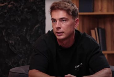 Ведучий Хто зверху відповів, чи піде на війну: Я пацифіст