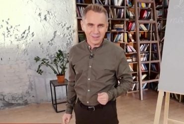 Українською, по-українськи чи по-українському: языковед Авраменко дал ответ