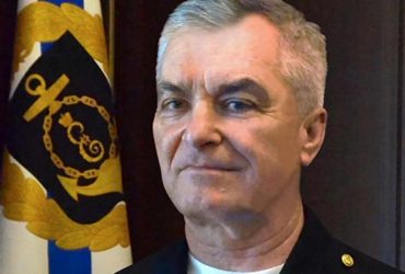 В Кремле заявили, что командующий ЧФ РФ жив: он засветился на совещании в Шойгу (фото, видео)