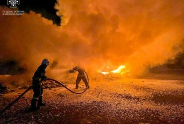 Атака на паромный комплекс на Одесщине: из-под удара едва успели вывезти автобус с детьми