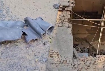 Армія РФ атакувала літаками житловий квартал Херсона (відео)