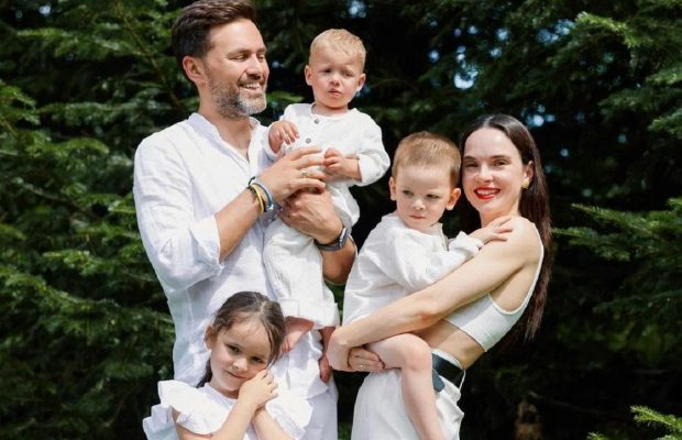 До и после усыновления: Тимур Мирошниченко показал, как изменился его приемный сын